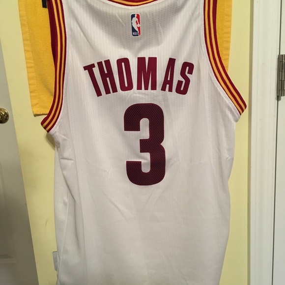 isaiah thomas jersey
